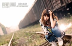 曾經(jīng)向往著幸福，如今向往著曾經(jīng)