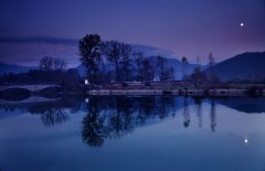 關(guān)于月的優(yōu)美句子20句