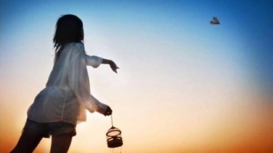 對(duì)人感情失望的句子說(shuō)說(shuō)心情