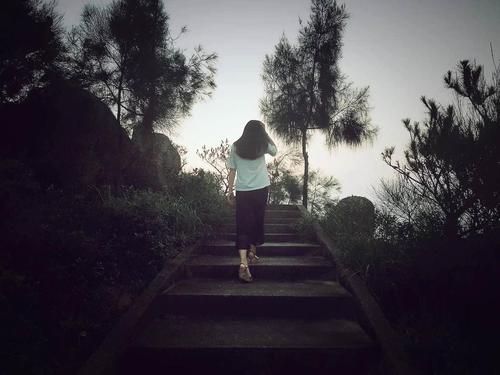 關(guān)于友情心痛的句子短句